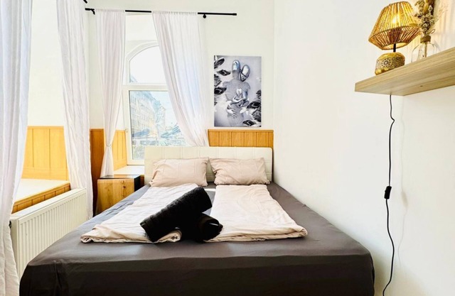 10 BR Apartment for Groups, 8-Min to Rathausplatz