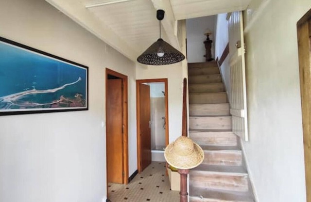 10 min. walk from the Sillon de Talbert, ideal house for a couple.