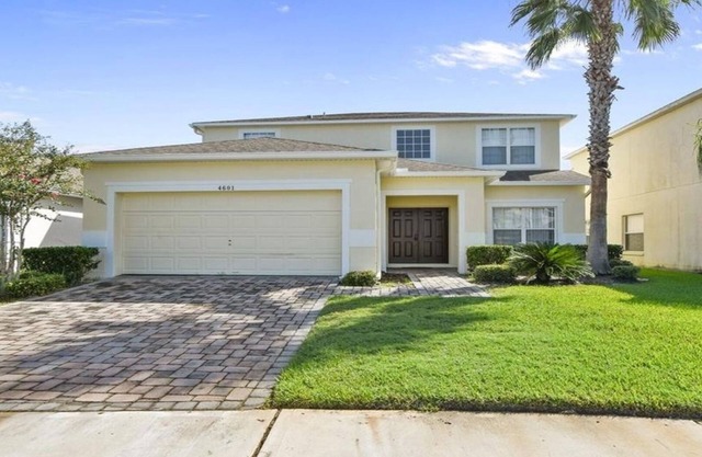 10 Minutes from Parks in Orlando Kissimmee Area Gated Community Private Pool