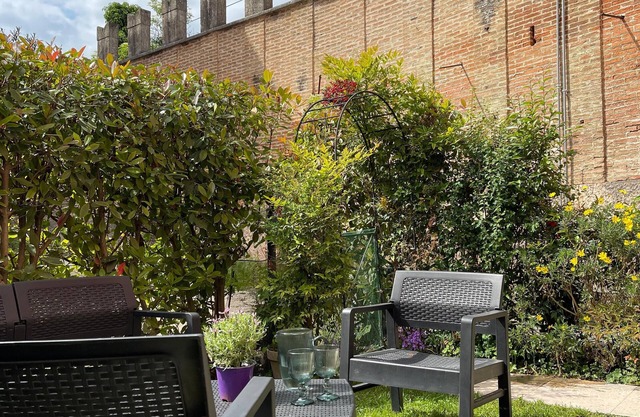 10 minutes from Verona, lovely one-bedroom apartment nestled in the vineyards