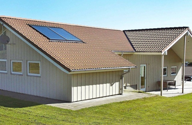 10 person holiday home in Augustenborg