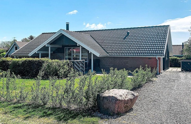 10 person holiday home in Juelsminde