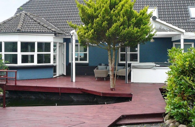 10 person holiday home in Aalestrup