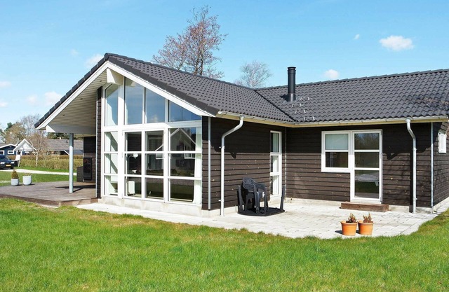 10 person holiday home in Hadsund-By Traum