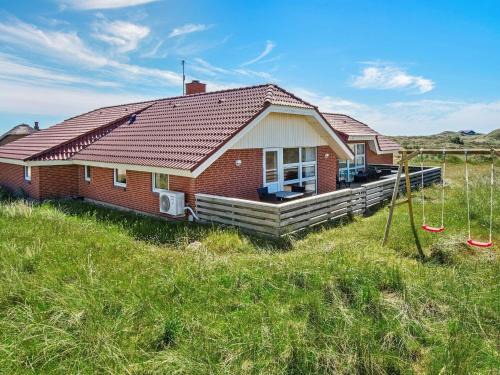 10 person holiday home in Ringkøbing