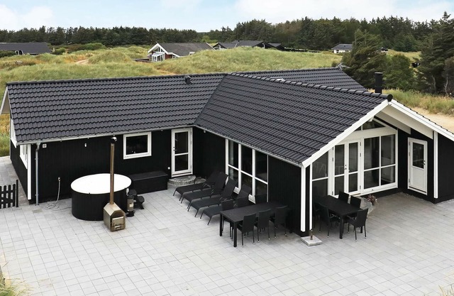 10 person holiday home in Løkken-By Traum