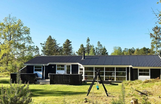10 person holiday home in Jerup-By Traum