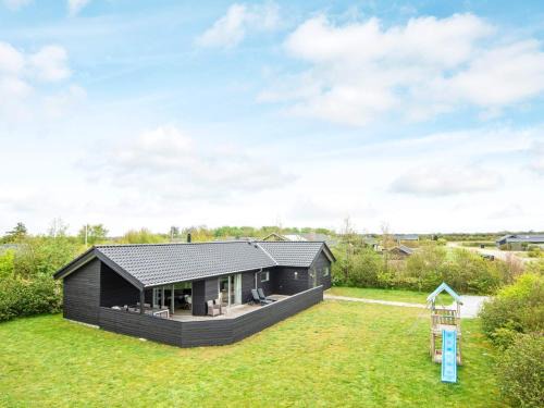10 person holiday home in Tarm-By Traum