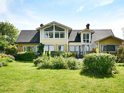 10 person holiday home in Mörbylånga-By Traum