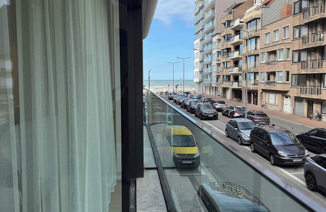 100 meter Beachfront Bliss: Balcony & Sea Views