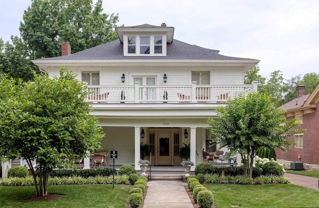 100 year old home five blocks from Historic Downtown Franklin, TN
