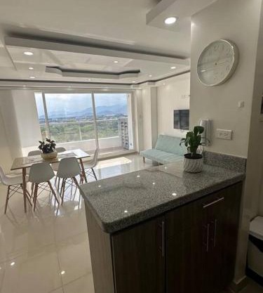 1002 - Apartamento en Palmetto exclusivo al norte