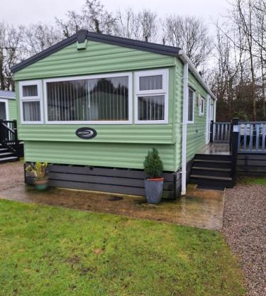 11 Borwick Lakes