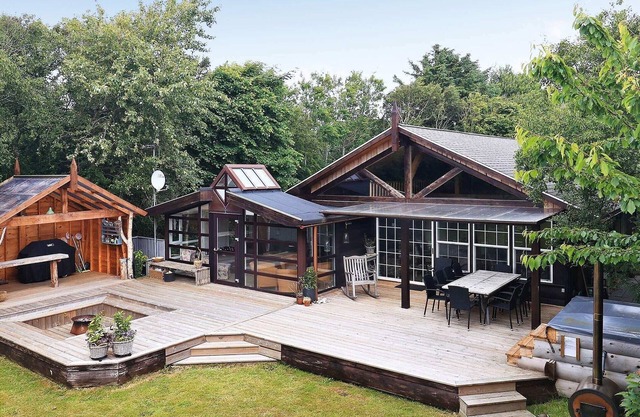 11 person holiday home in Vinderup-By Traum