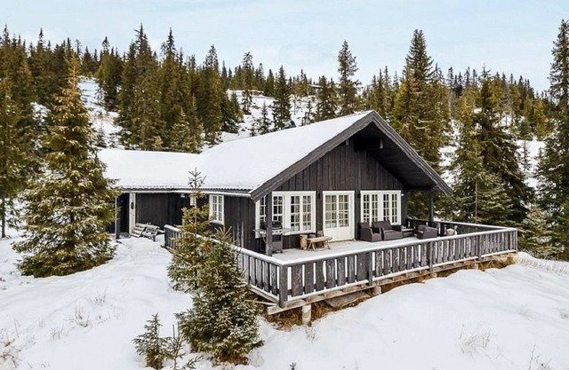 11 person holiday home in Fåvang
