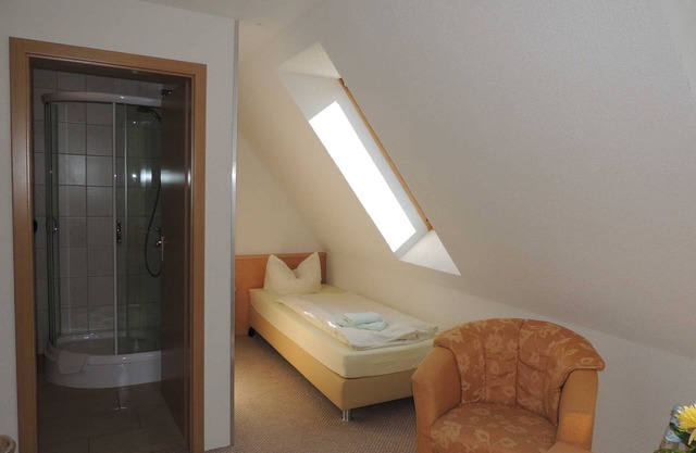 11 single rooms lake view comfort - Insel-Hotel Dobbertin