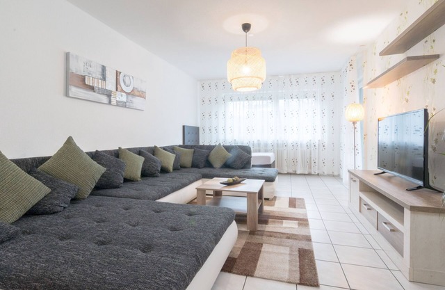 110 sqm apartment Heike with large balcony - inexpensive accommodation for workers