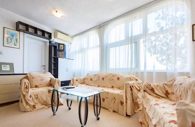 112 m² Apartment ∙ 4 bedrooms ∙ 10 guests
