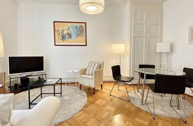 116 * Your private cosy apartment at the best location