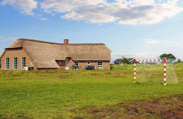 12 person holiday home in Ringkøbing-By Traum