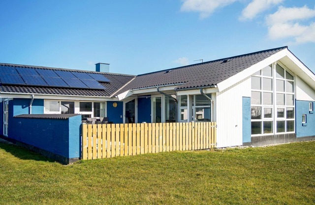 12 person holiday home in Vestervig-By Traum