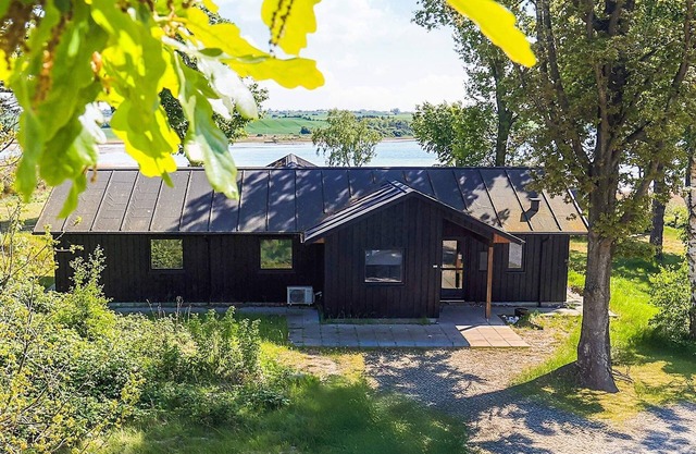 12 person holiday home in Millinge