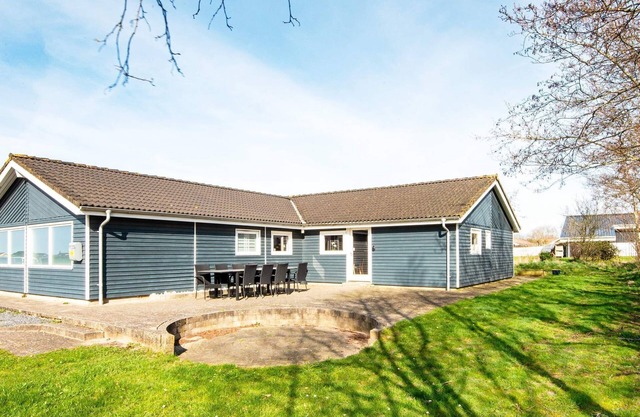 12 person holiday home in Vinderup-By Traum
