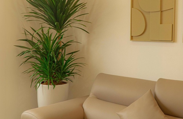 120m2, 2-bedroom apart in Embassy Area, Lake view