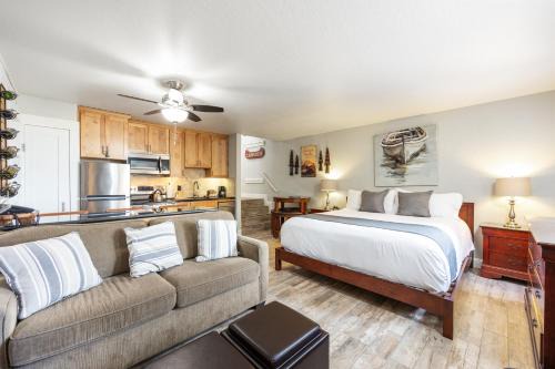 125 Bldg B condo