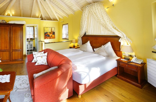 13 Honeymoon suite for max. 2 persons