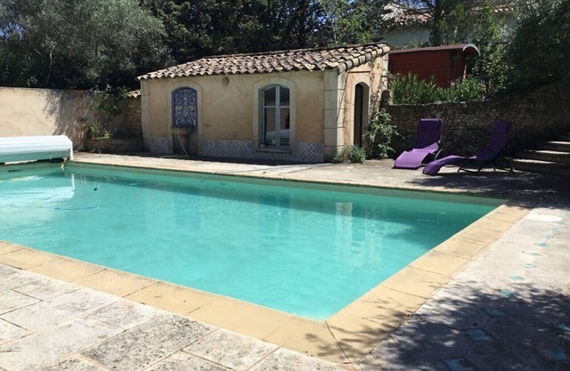 140m2 artist's house near Arles