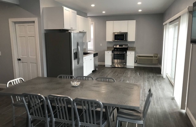 144 S. Monroe St., Watkins Glen