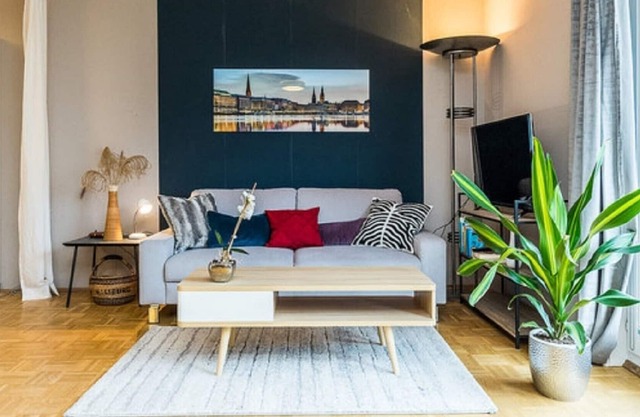 1480 €/Mon. for Charming "hotel apartment" with underground parking space, WLAN, elevator, e