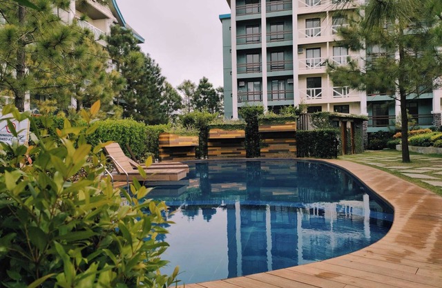 15 minutes away from Skyranch & Starbucks Hiraya - Amaria Place With Netflix