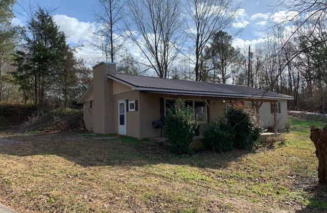 1500 sq ft house located on m y farm. open floor plan