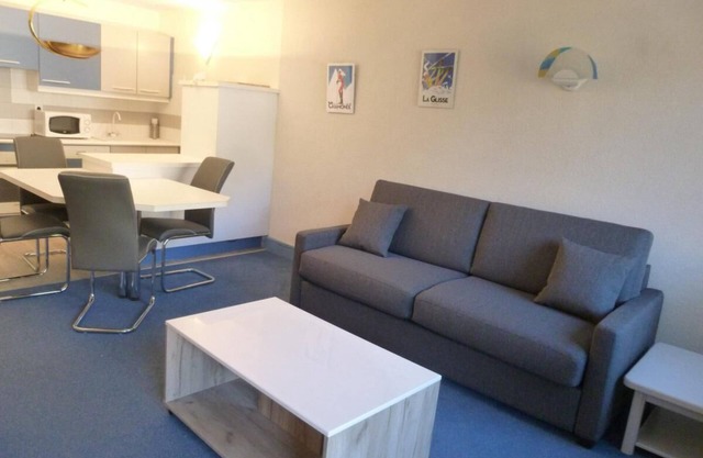 150m from ski slopes, 4th floor, view ski slopes, tv, 43m², Flaine