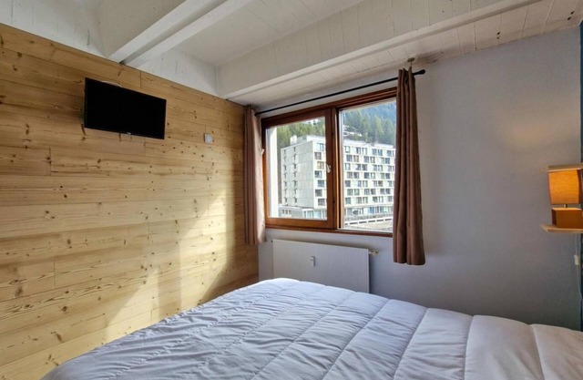 150m from ski slopes, 5th floor, balcony, tv, 43m², Flaine