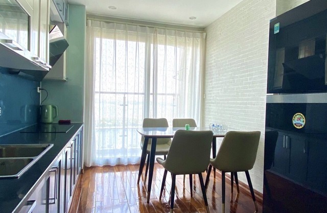 1512B Apartment