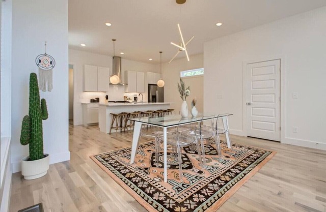 16- Modern Home- The Music City Collection