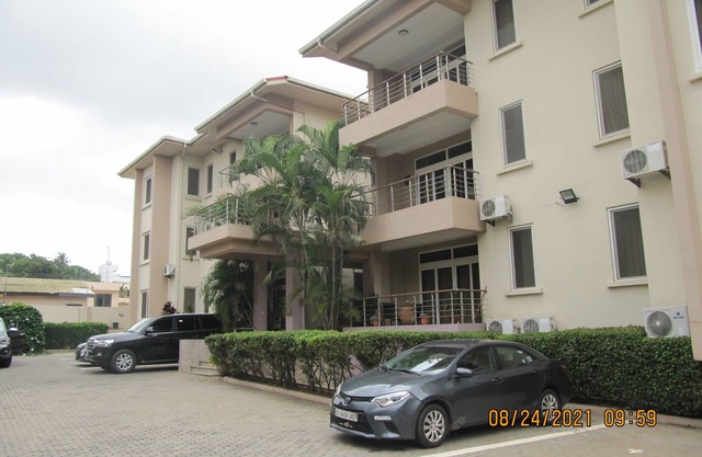 160 sqm 2 Bedroom Apartment Bertha's Court