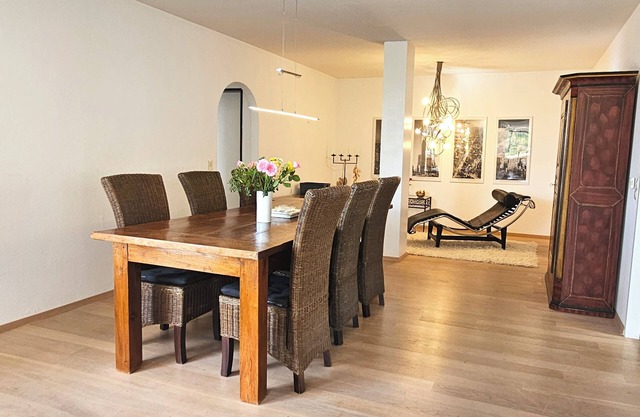 166 m² quiet, sunny oasis of wellbeing with large terrace and view of the valley