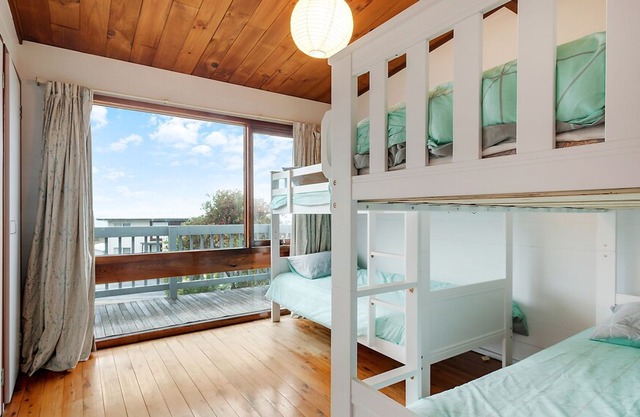 17 Dulling Street - Beach House