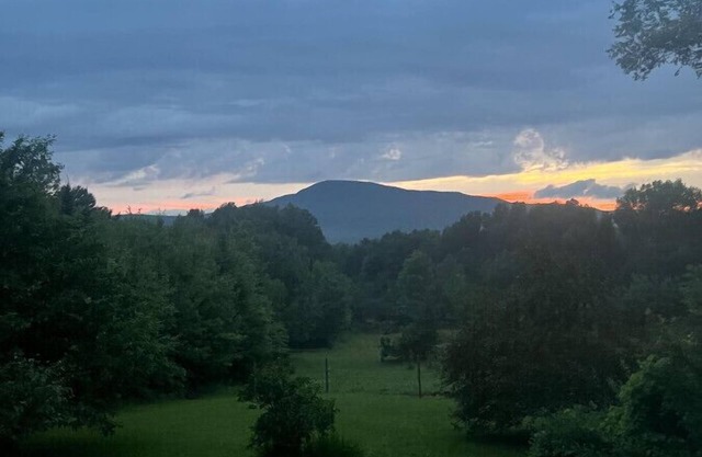 18 Acre Vermont Farm With Mountain View Near Stowe