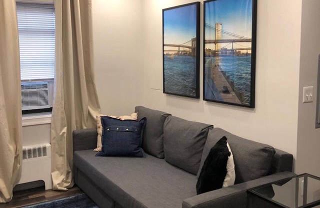 1817 1E · Wonderful 2bed Apt20 min to New York C-Parking Avail