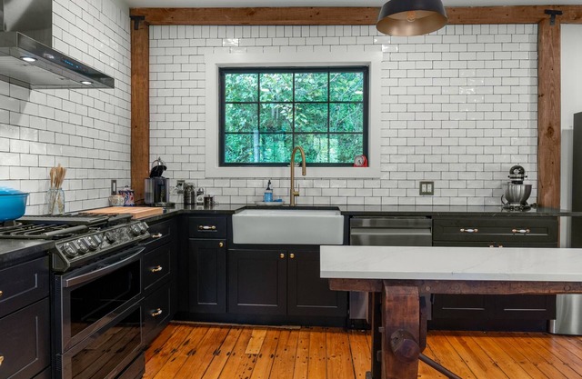 1875 Modern Renovated 7 Acres with Post & Beam Barn and Charm - Close to Skiing