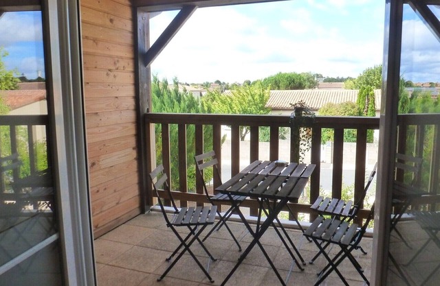 18moliere fr 4 pers. sheets, towels & cleaning included