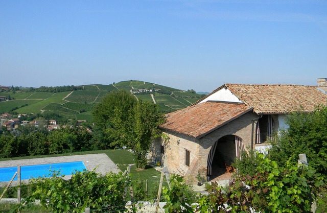 18th century winery with 11x5m private pool and wonderful views