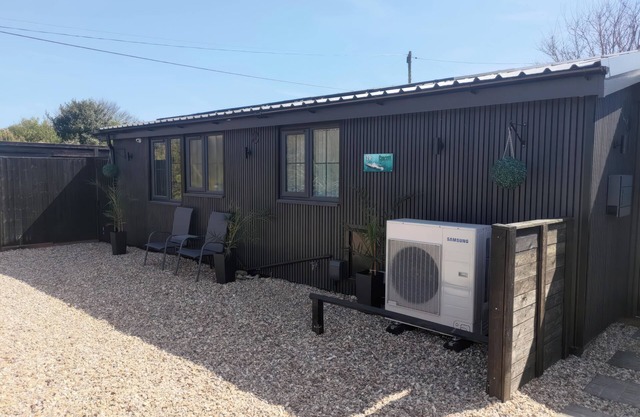 19 THE COURT, pet friendly, country holiday cottage in Anderby Creek