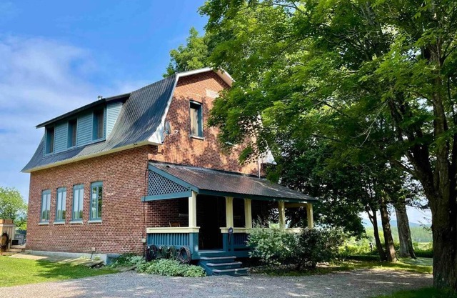 1928 SchoolHouse w/ luxe pool and panoramic views