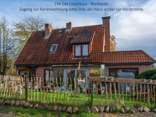194 Fewo Dat LütjeHuus mit Dachterrasse im ersten Stock